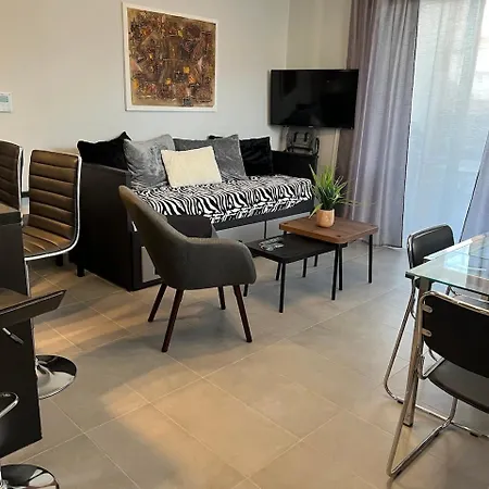 Cicada Chania, Steps From The Beach, Free Car Included Holiday home Agia Marina (Crete)